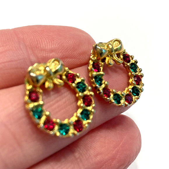 Christmas Holiday Pierced Earrings Red & Green Rhinestones Small Gold Wreaths - Picture 5 of 6